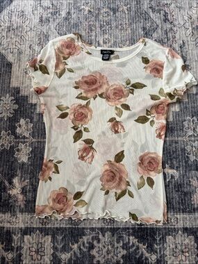 rue21 Cream Mesh Short Sleeve Top with Pink Rose Print